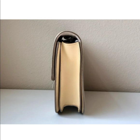 Authentic Celine Medium Box Bag in Beige - Picture 5 of 8